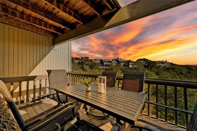 Building Photo - 115 Comanche Dr