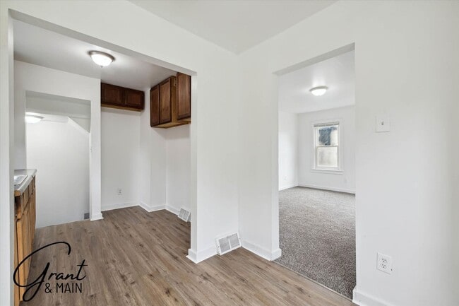 Building Photo - 13926 Rockdale St
