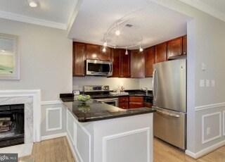 Building Photo - 1205 N St NW