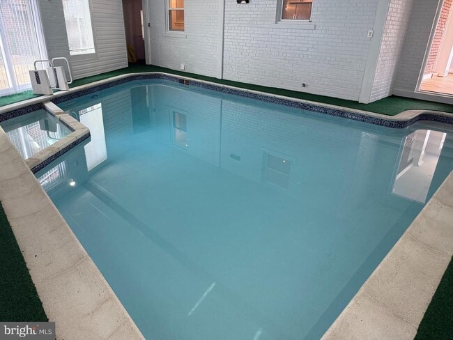 Building Photo - 3405 Carpenter St SE