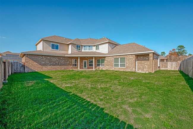 Building Photo - 30806 Academy Trace Dr