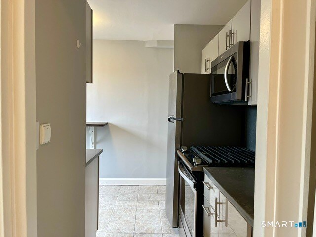 Building Photo - 444 Bedford St