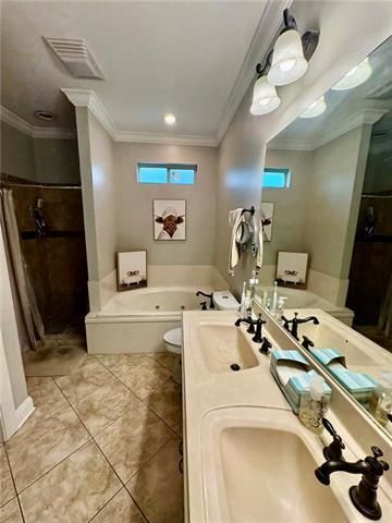 Building Photo - 72291 Forest Dr