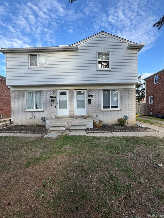 Building Photo - 1818 N Center St