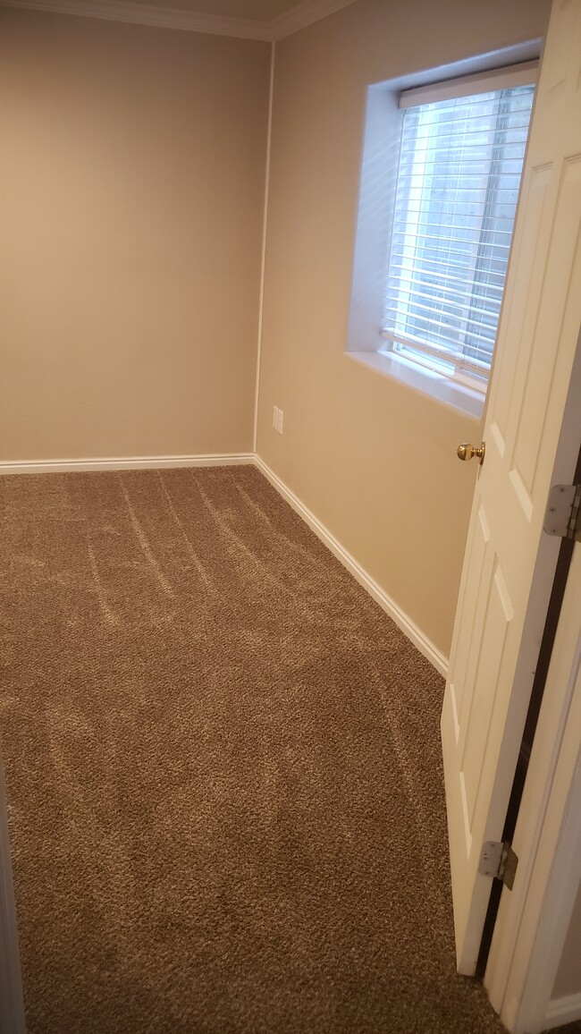 Building Photo - 1209 S Slate Canyon Dr