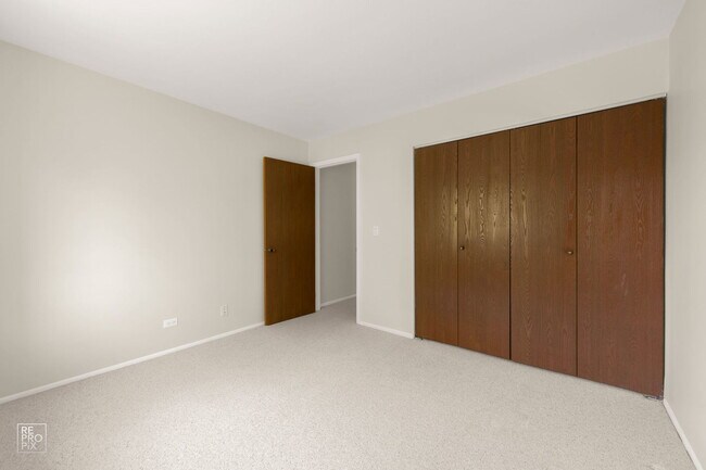 Building Photo - 1168 Auburn Ln
