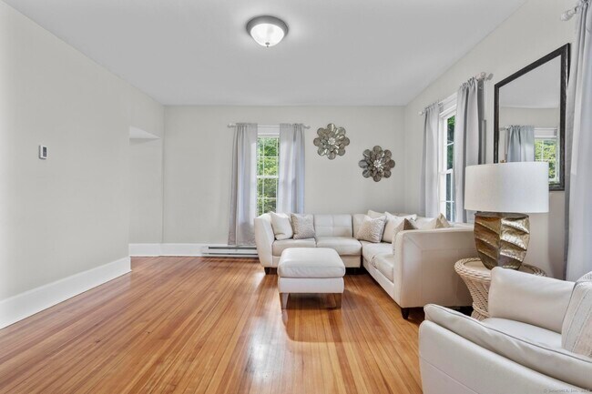 Building Photo - 286 Marlborough St