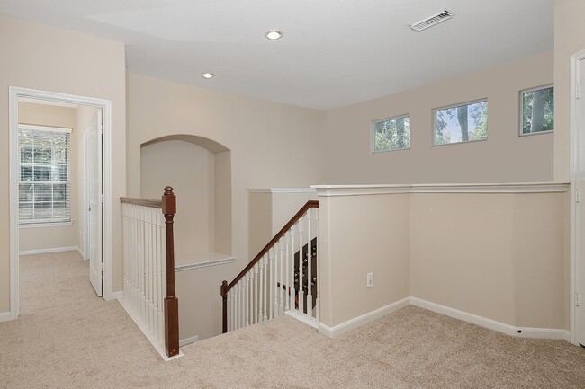Building Photo - 54 S Longsford Cir