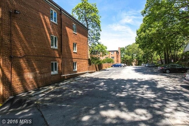 Building Photo - 111 Lee Ave