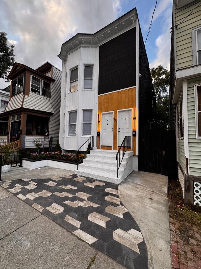 Primary Photo - 605 3rd St