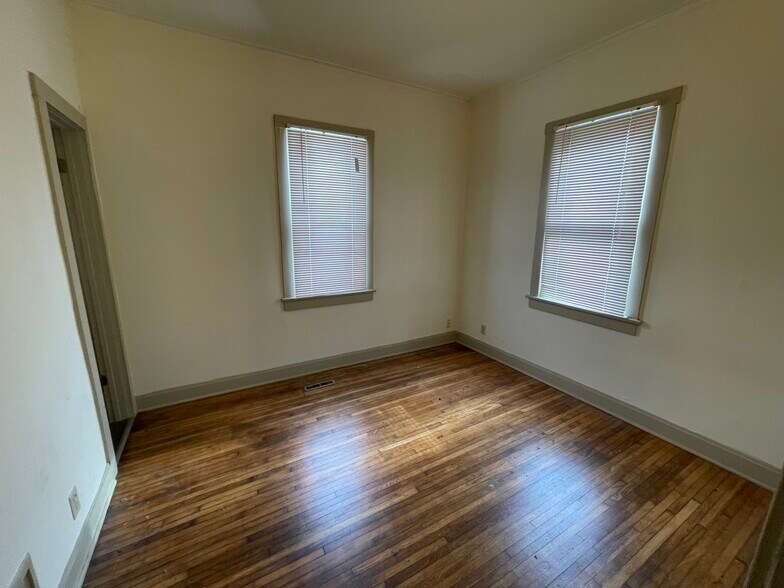 bedroom 2 - 1230 Highland St