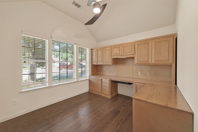 Building Photo - 12418 Shawwood Ct