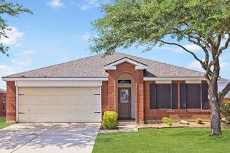 Building Photo - 2309 Mallard Dr
