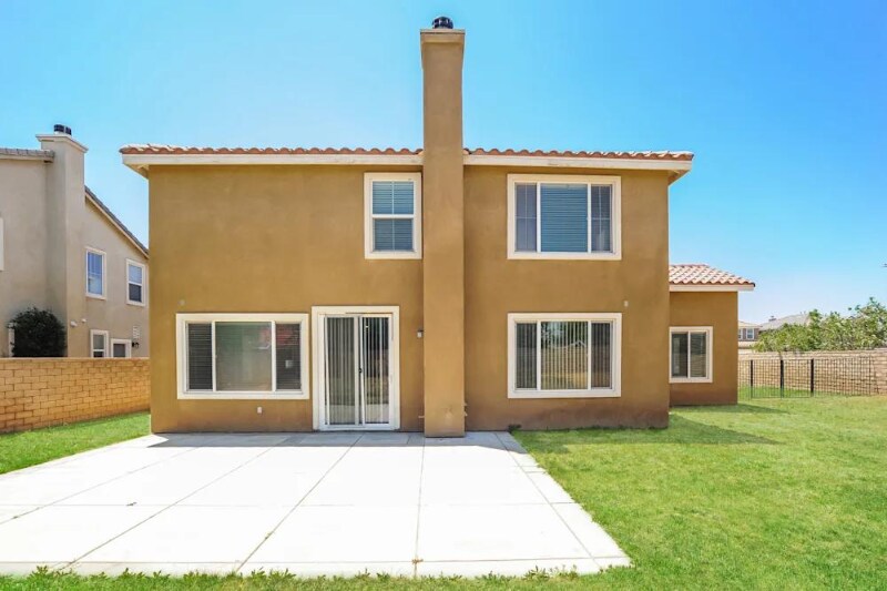 Primary Photo - 39410 Indigo Sky Ave