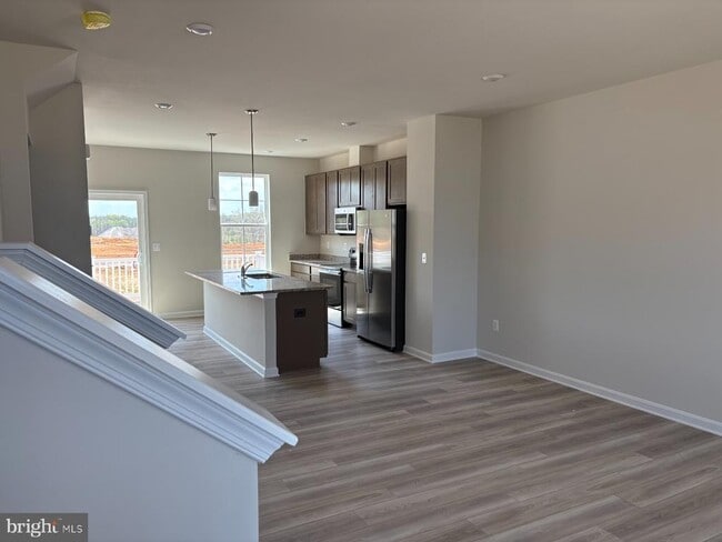 Building Photo - 398 Seeback Dr