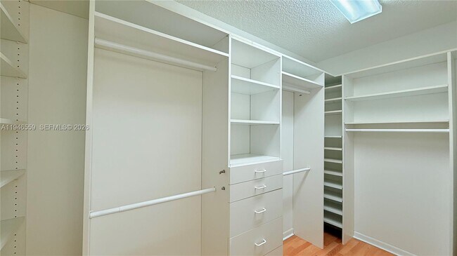 Building Photo - 12651 SW 16th Ct