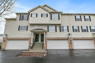 Building Photo - 253 Evergreen Cir