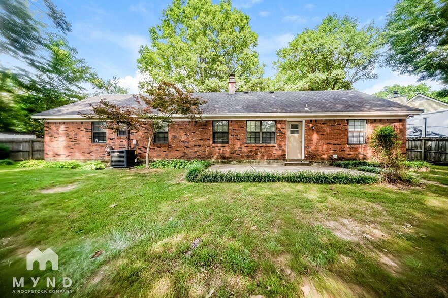 Building Photo - 6903 Ash Hill Ln
