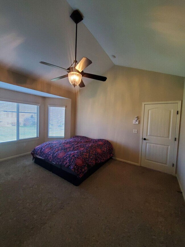 Building Photo - Pristine luxury Home in North Andover Neig...