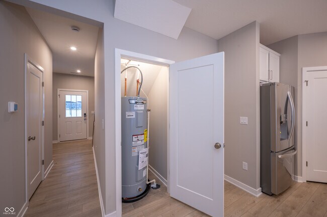 Building Photo - 7294 Broadview Ln