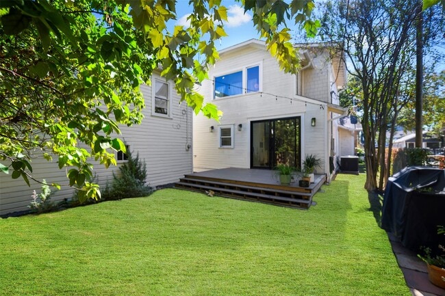 Building Photo - 1129 Euclid St