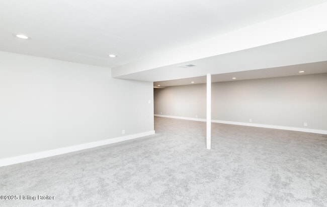 Building Photo - 7110 Fox Harbor Rd