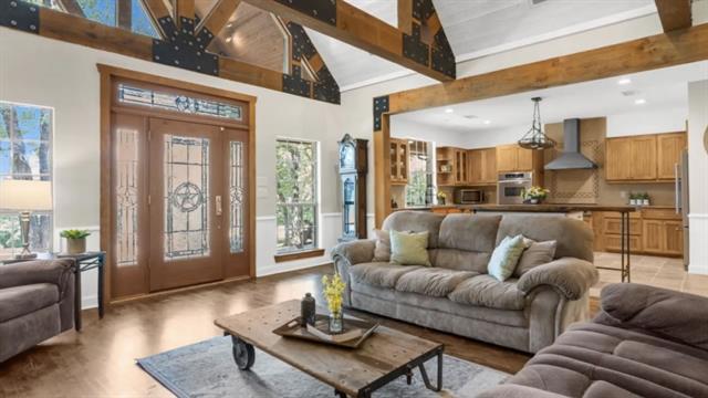 Building Photo - 218 River Oaks