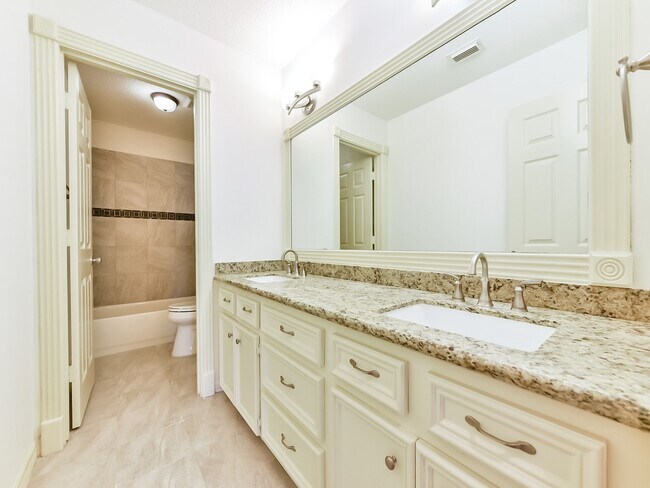 Building Photo - 166 E Capstone Cir