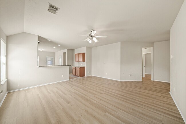 Building Photo - 2134 Vermillion Oak St