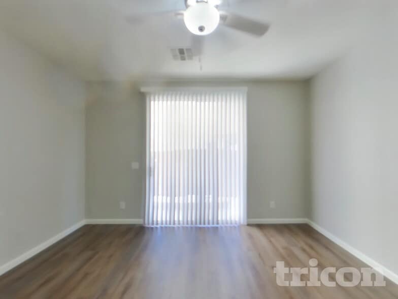 Building Photo - 4360 E Carla Vista Dr