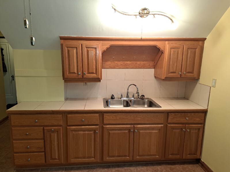 Building Photo - 1574 S 59th St