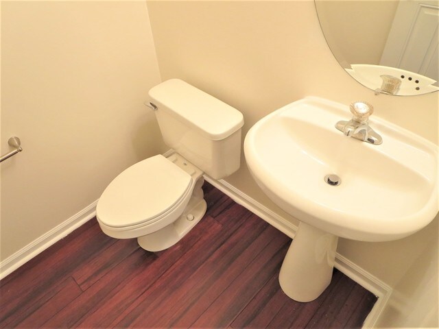 Building Photo - 507 Millside Tr