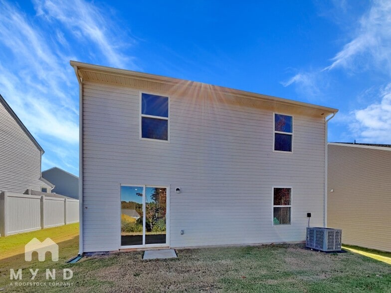 Building Photo - 5012 Golden Flyer Ln