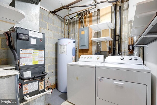 Building Photo - 6421 Birch Leaf Ct