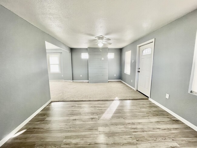 Building Photo - 2127 Park Ave