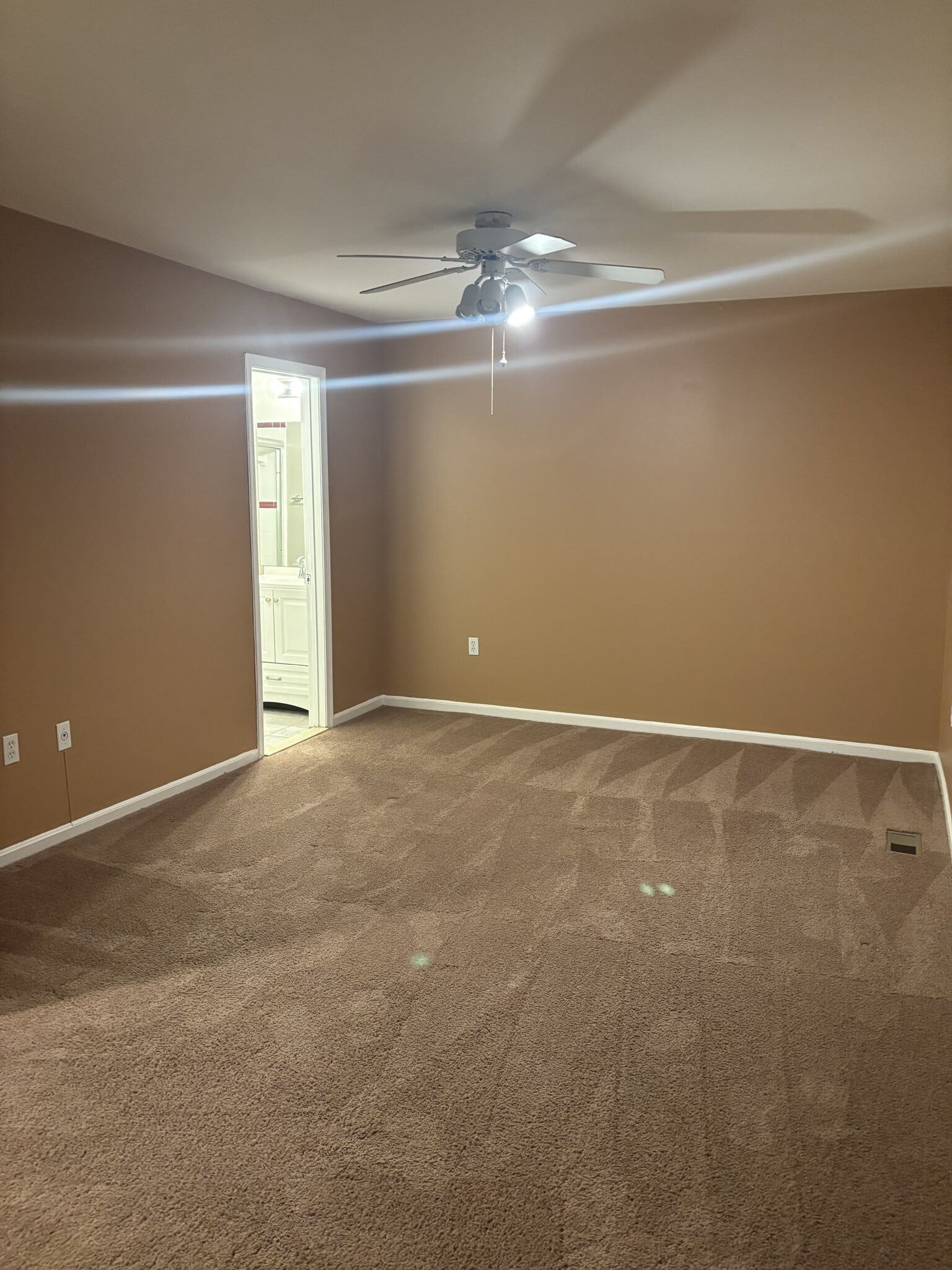 Building Photo - 1495 Lowell Ct