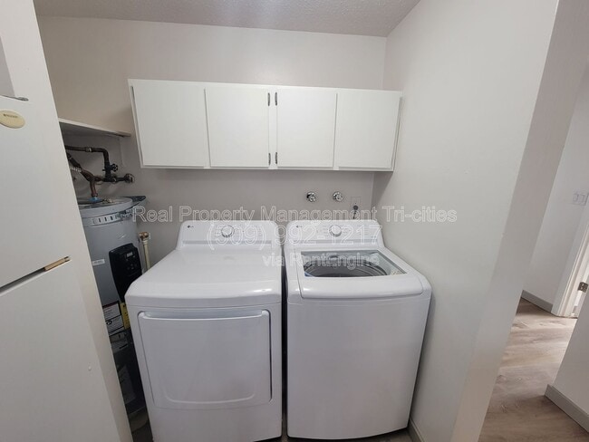 Building Photo - 1817 Cartmell St