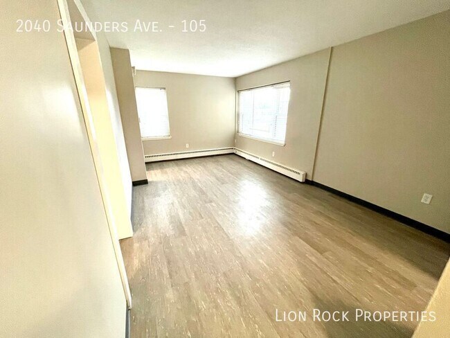 Building Photo - 2040 W Saunders Ave