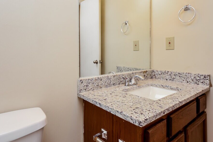 Building Photo - 2655 Trotters Walk Trail