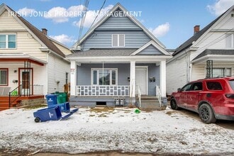 Building Photo - 56 Fredro St