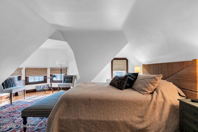 Building Photo - 62 Webb Ave