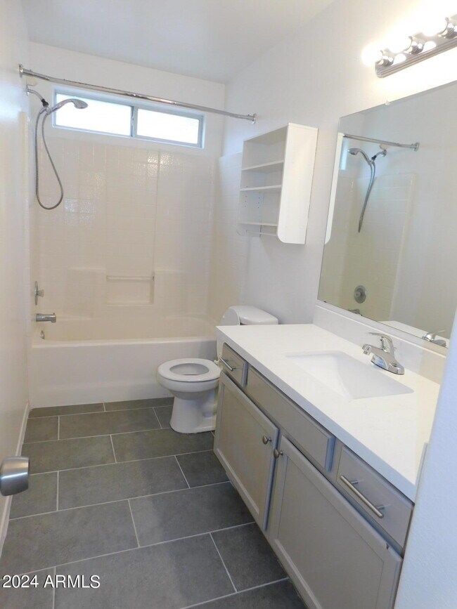 Building Photo - 2874 W Muriel Dr
