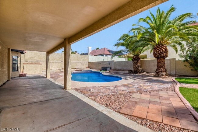 Building Photo - 912 Portulaca Ct