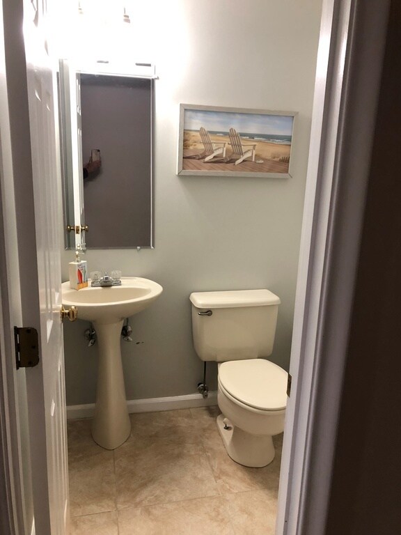 Building Photo - 163 Pine Grove Dr