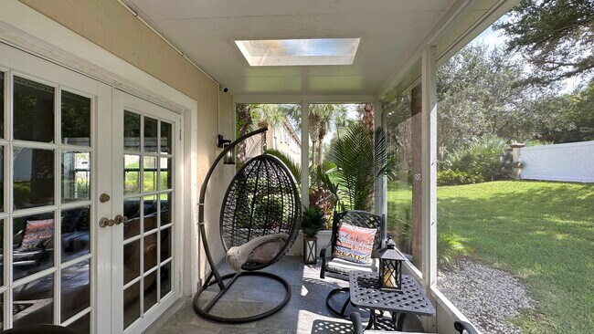 Building Photo - 4702 Cohune Palm Ct
