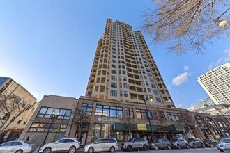 Building Photo - 2 bedroom in Chicago IL 60605