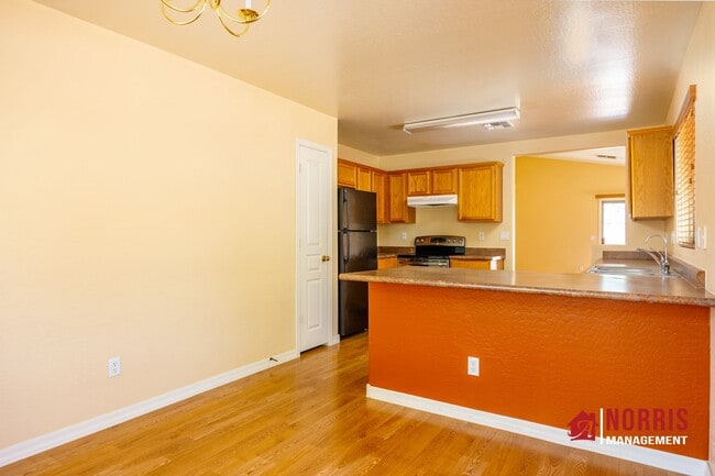 Building Photo - Great Home in Mission Valley