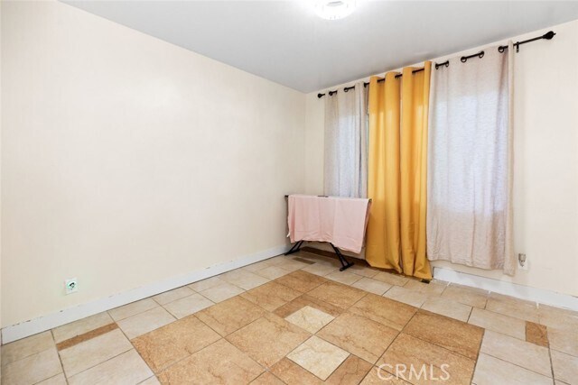 Building Photo - 11377 Gaynor Ave