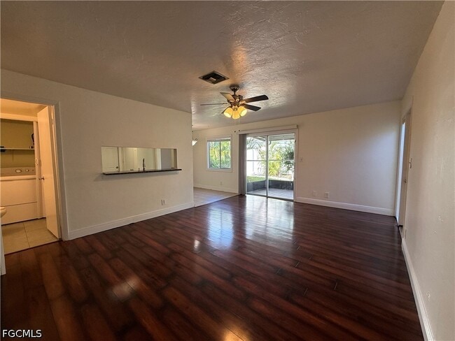 Building Photo - 3257 Prince Edward Island Cir
