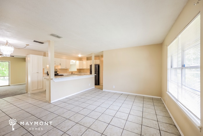 Building Photo - 7219 Westport Way